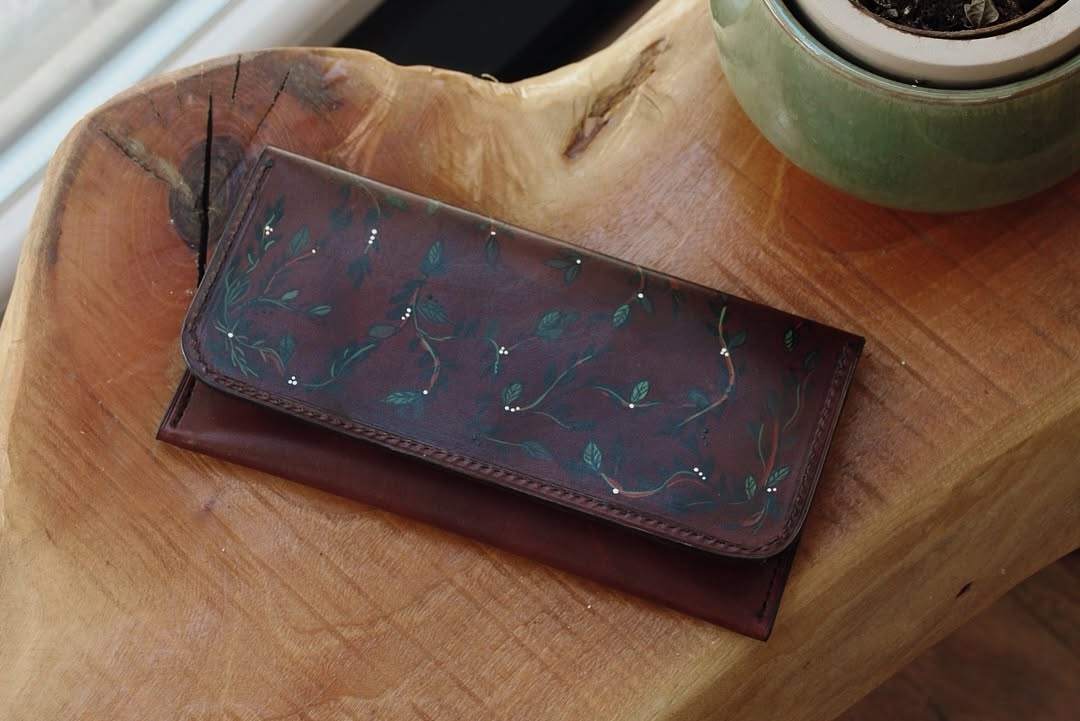 Handcrafted Bi-Fold Leather Wallet